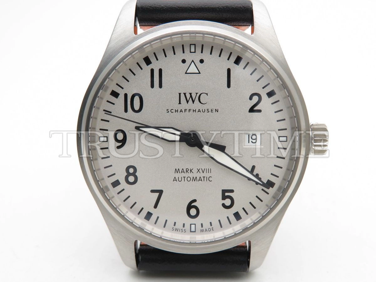 Копия часов IWC Pilot's Watch Mark XVIII 40mm IW327002