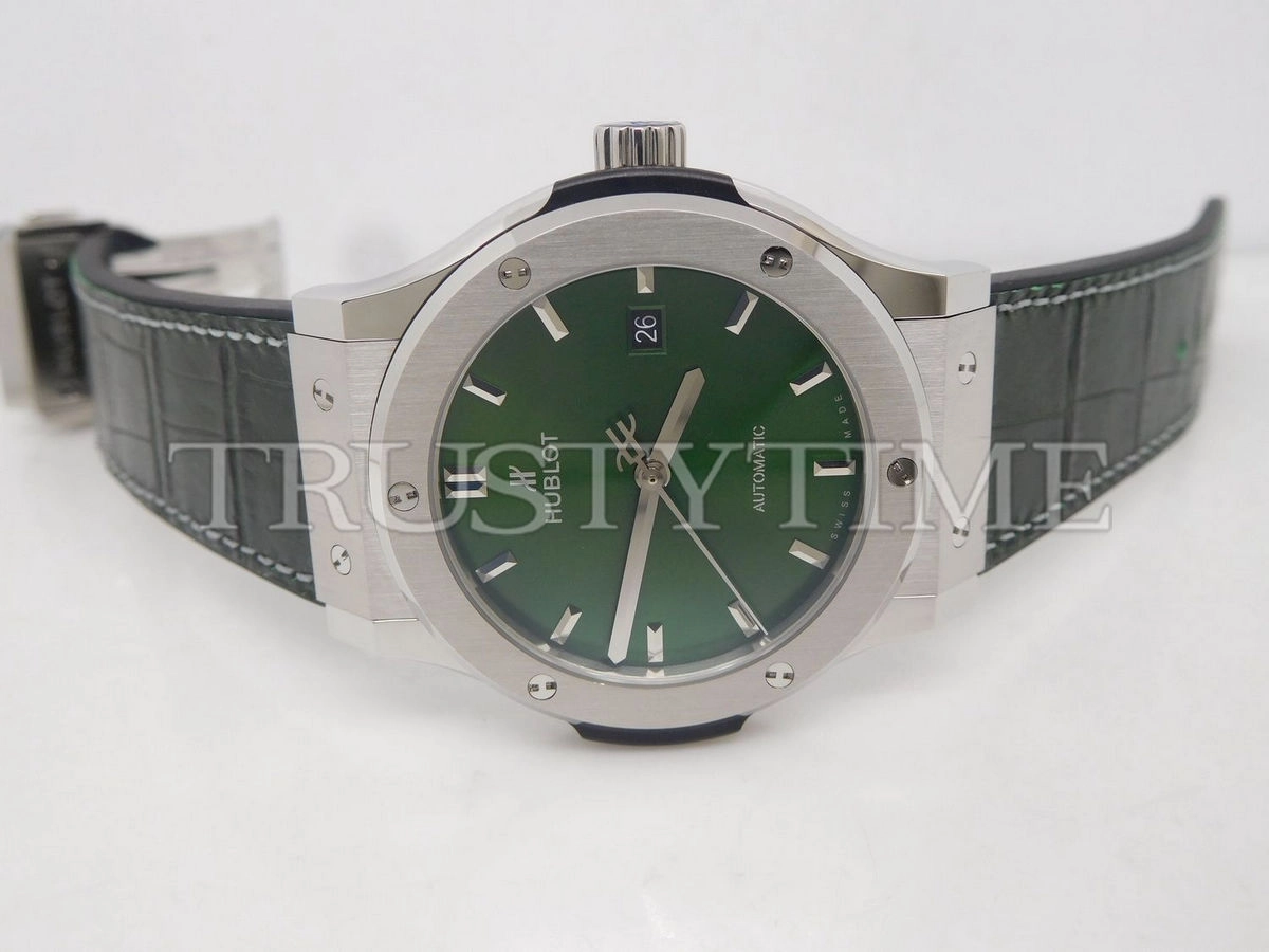 Копия часов Hublot Classic Fusion 42mm 542.NX.8970.LR