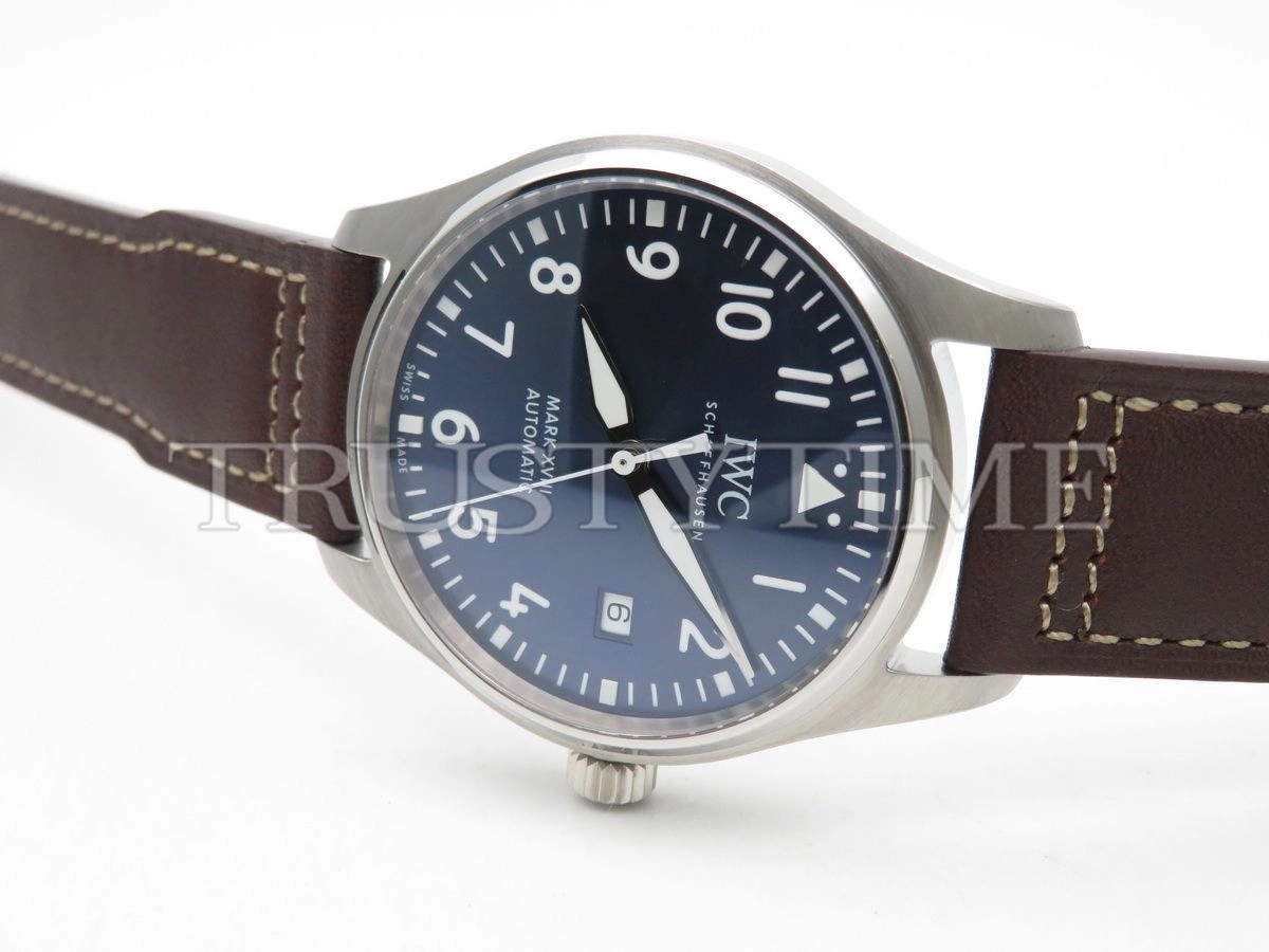 Копия часов IWC Pilot's Watch Mark XVIII Edition le Petit Prince 40mm IW327004