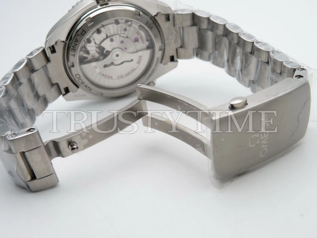 Копия часов Omega Seamaster Planet Ocean 600m Co‑Axial Master Chronometer GMT 43.5mm 232.30.44.22.01.001