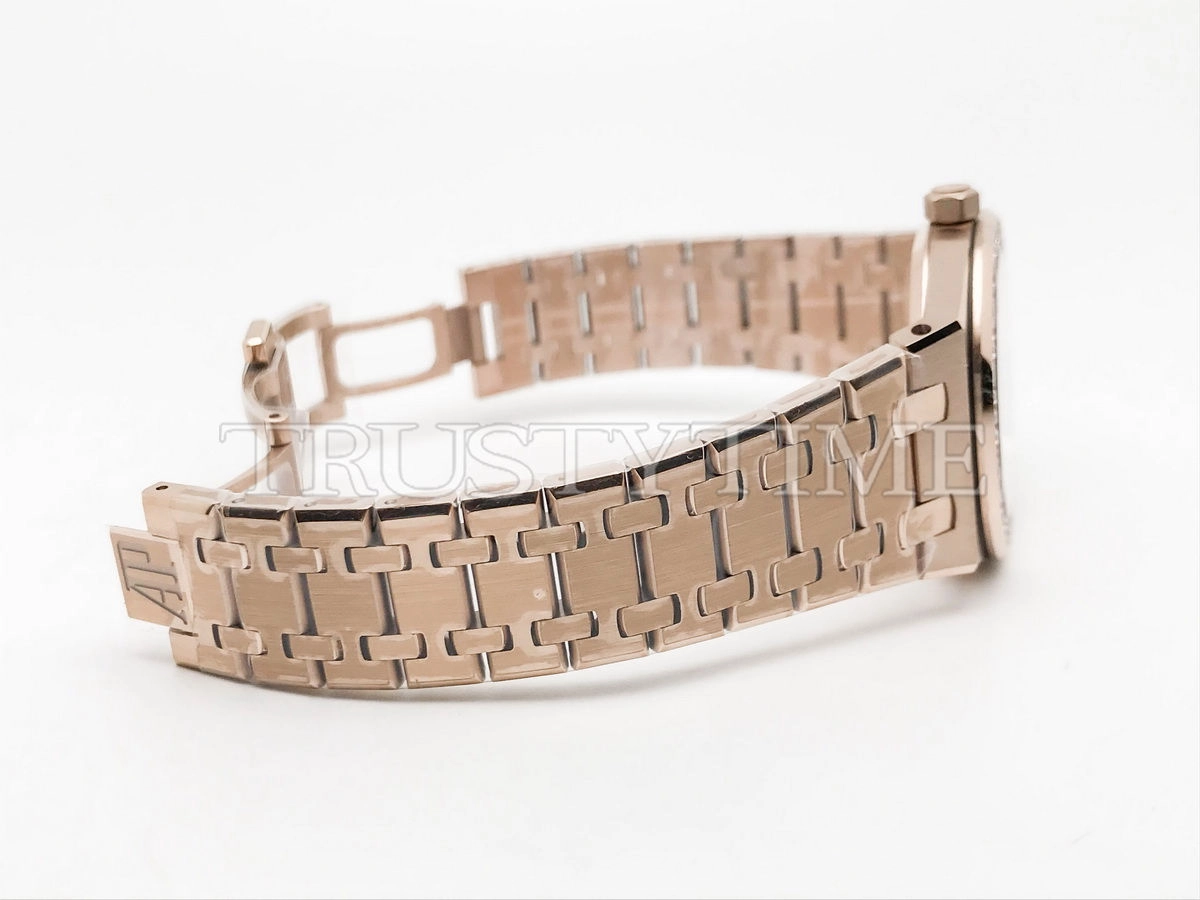 Копия часов Audemars Piguet Royal Oak Ladies 33mm 67651OR.ZZ.1261OR.03