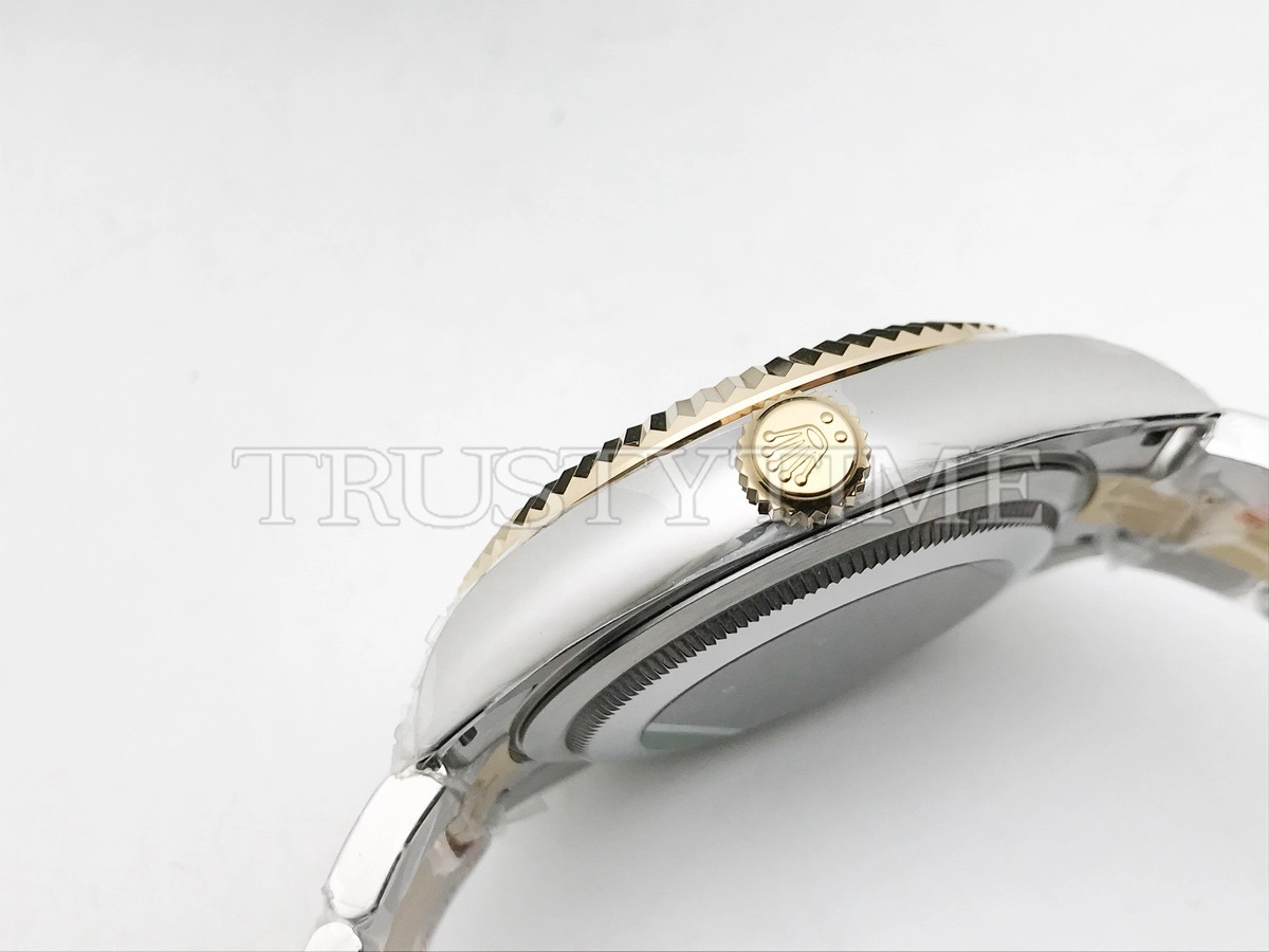 Копия часов Rolex Sky-Dweller 42mm 336933-0001