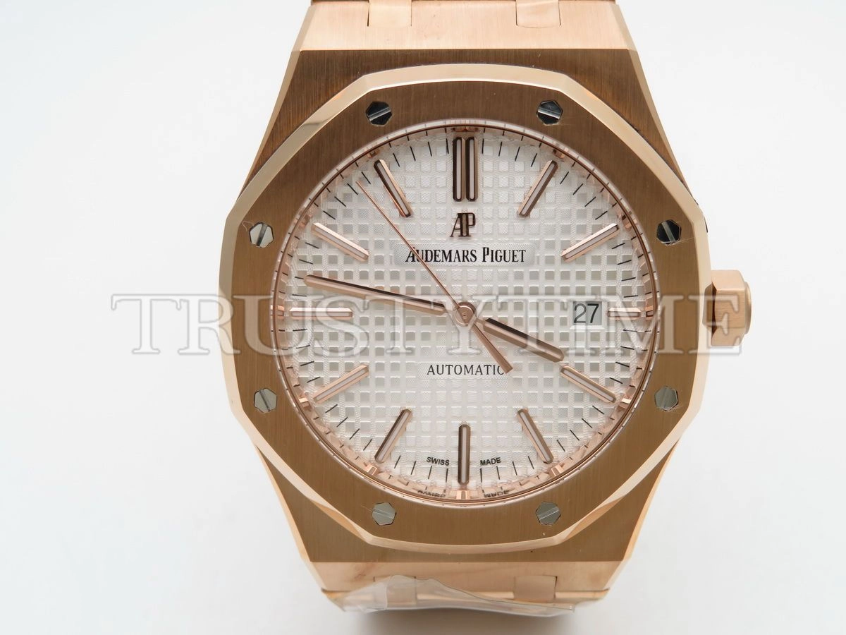 Копия часов Audemars Piguet Royal Oak Automatic II 15400OR.OO.1220OR.02