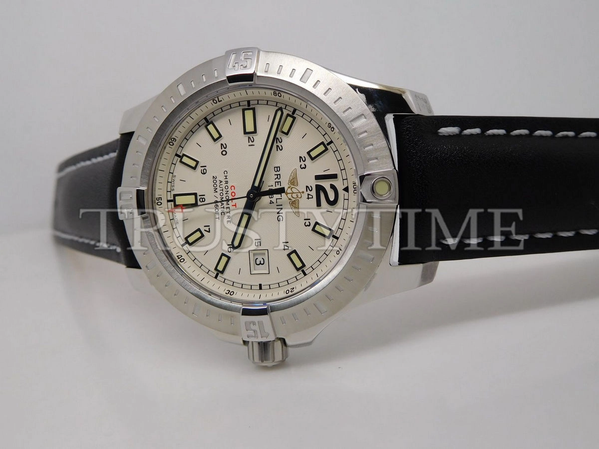 Копия часов Breitling Colt Automatic Stratus 44 A1738811/G791/435X