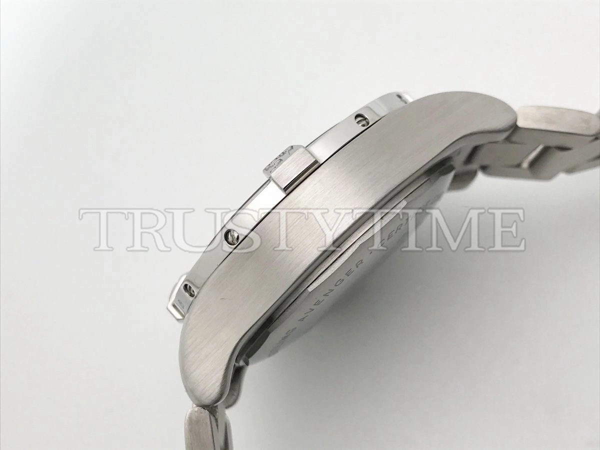 Копия часов Breitling Avenger Chronograph 43 A13385101C1A1