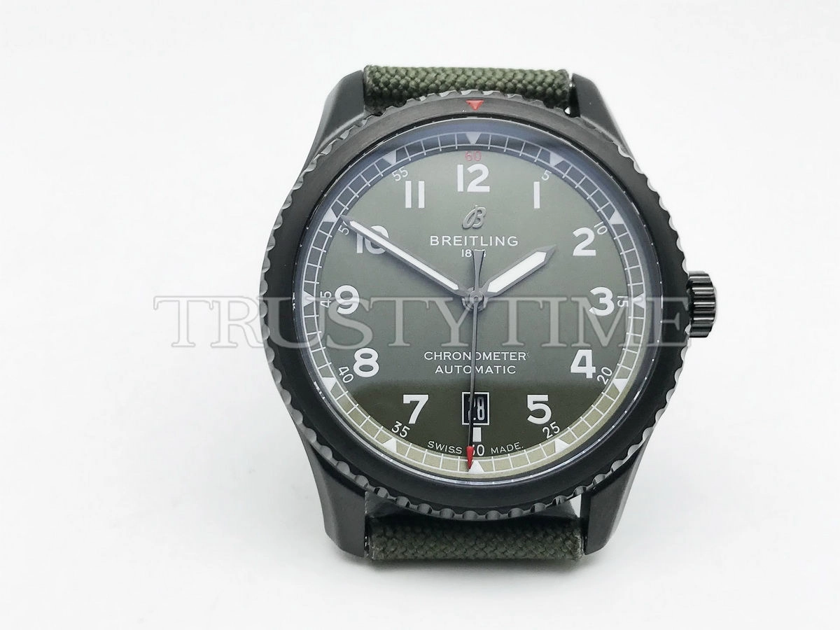 Копия часов Breitling Aviator 8 Automatic Curtiss Warhawk 41 M173152A1L1X2