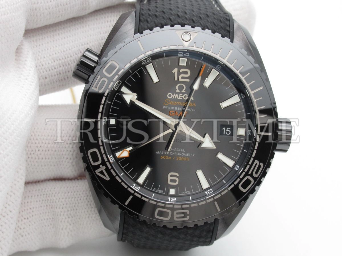 Копия часов Omega Seamaster Planet Ocean 600m Co‑Axial Master Chronometer GMT Deep Black 45,5mm 215.92.46.22.01.001