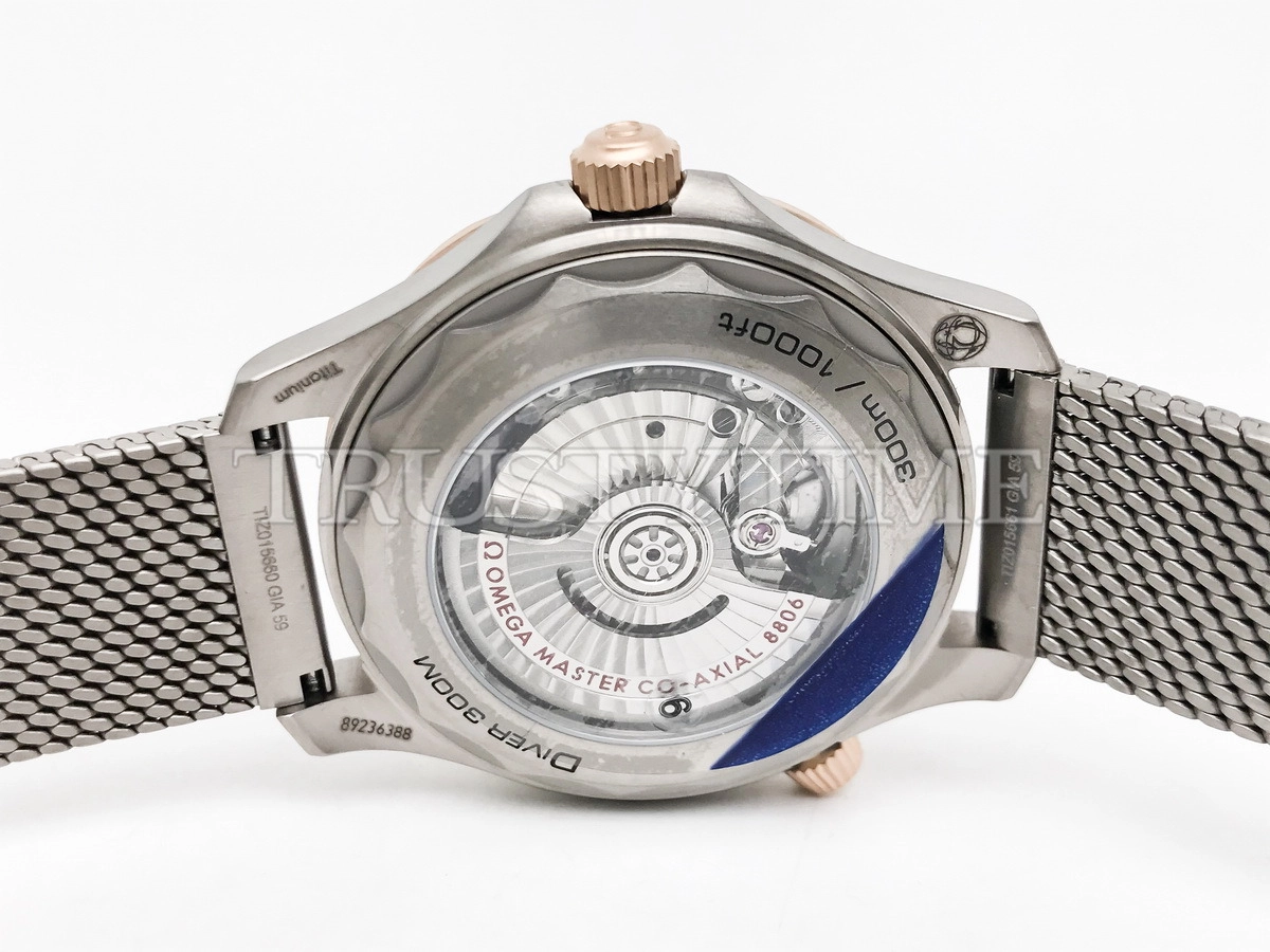 Копия часов Omega Seamaster Diver 300 Co-axial Master Chronometer 42mm 210.90.42.20.10.001