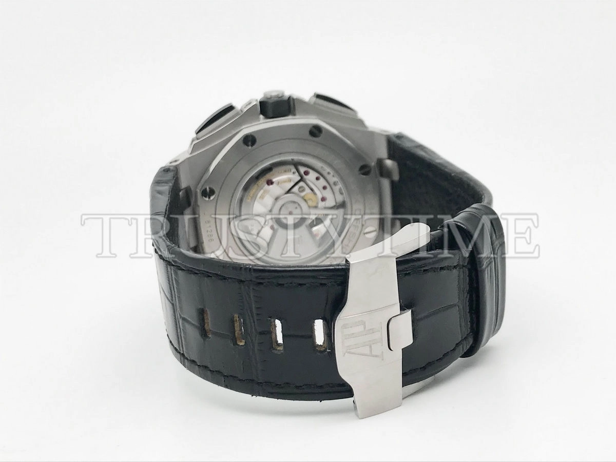 Копия часов Audemars Piguet Royal Oak Offshore Chronograph 26417BC.OO.A002CR.01
