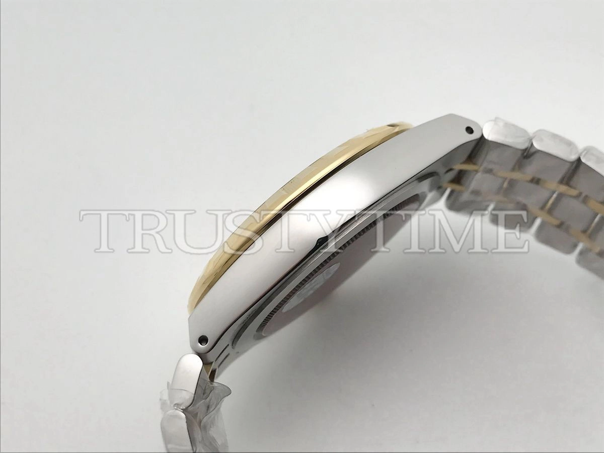 Копия часов Tudor Royal Day-Date 41mm M28603-0004