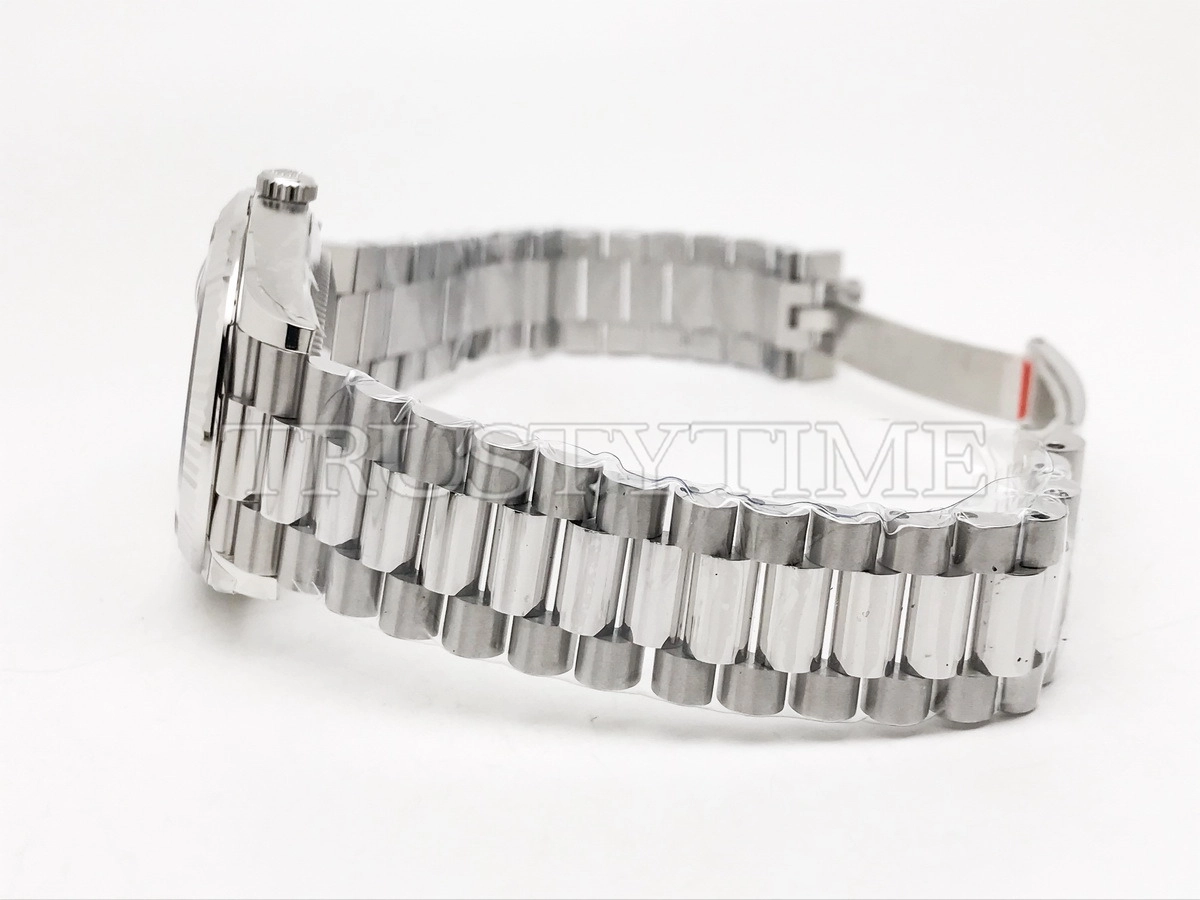 Копия часов Rolex Day-Date 40mm 228239-0007