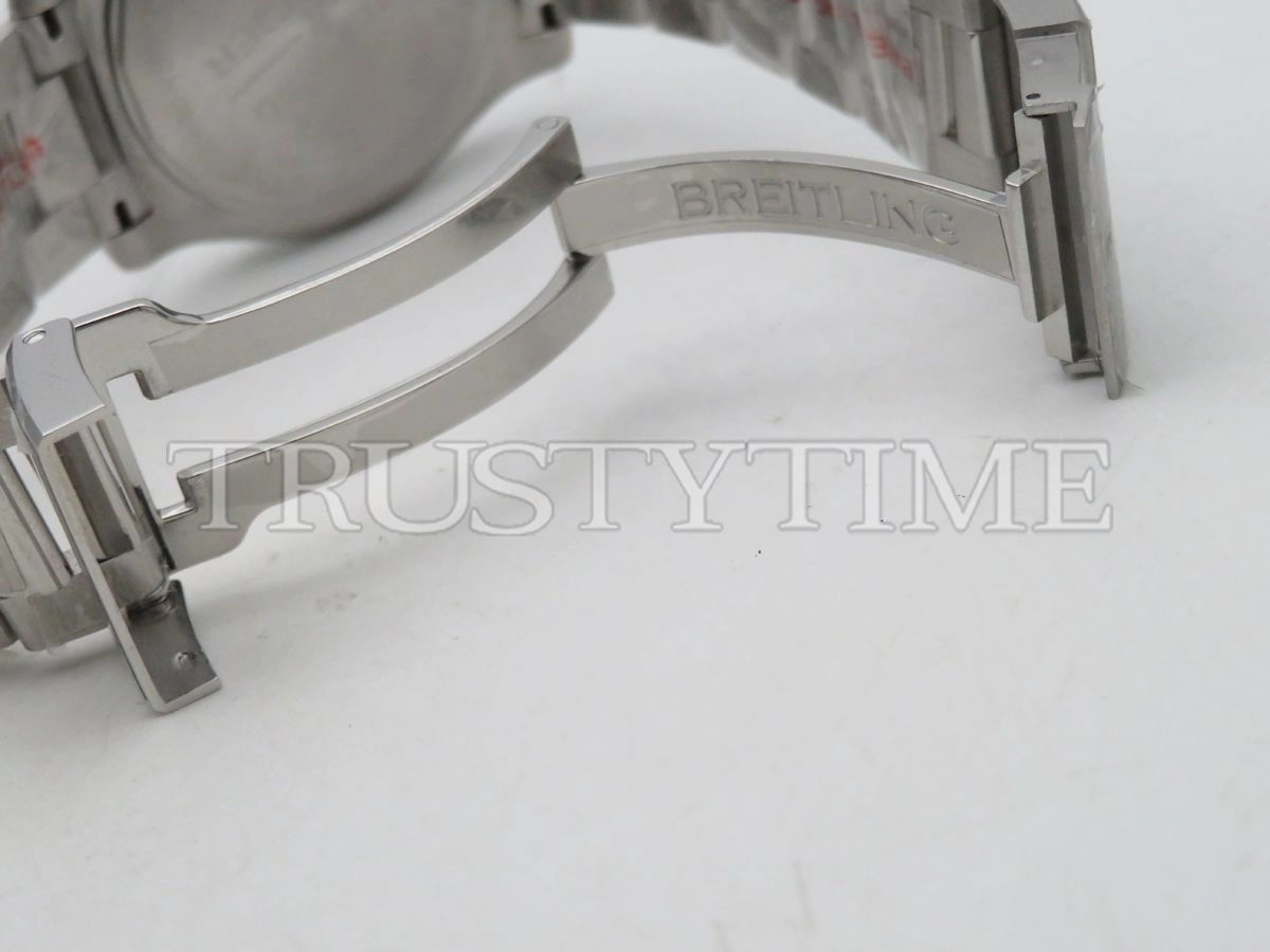 Копия часов Breitling Avenger Automatic GMT 43 A32397101B1A1