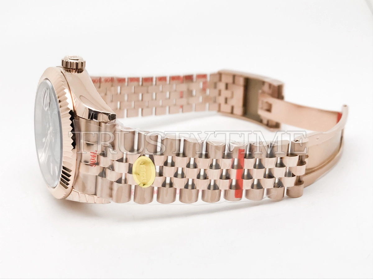 Копия часов Rolex Sky-Dweller 42mm 336935-0008