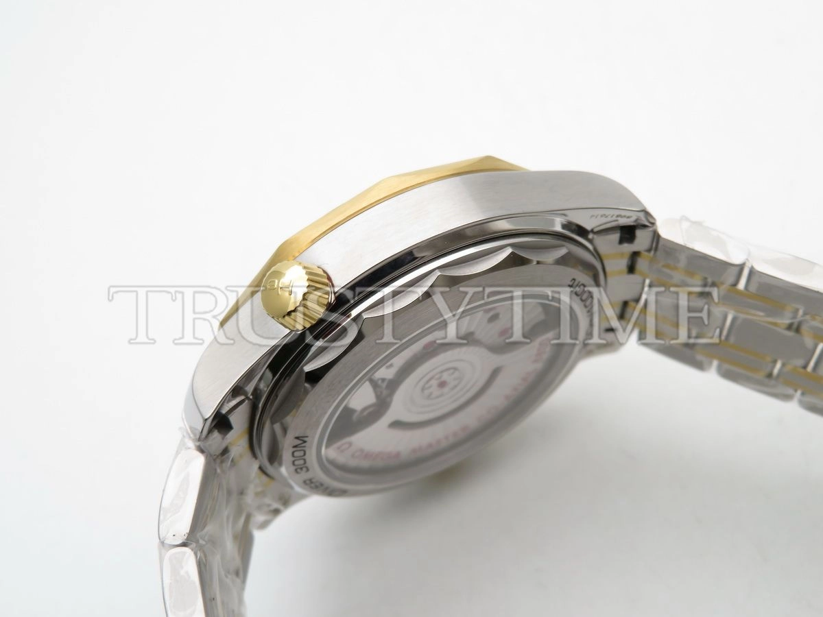 Копия часов Omega Seamaster Diver 300m Co-axial Chronometer 42mm 210.20.42.20.01.002