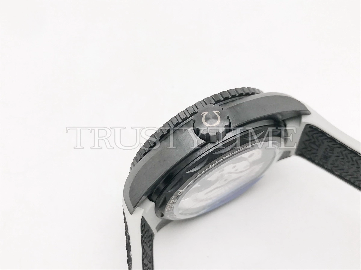 Копия часов Omega Seamaster Planet Ocean 600M Black Ceramic 45.5mm 215.92.46.22.01.007