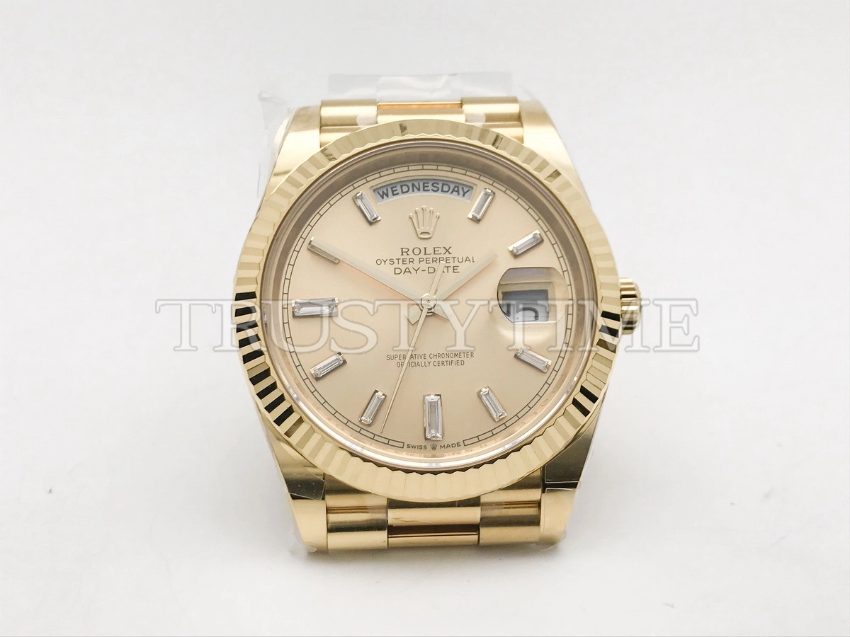 Копия часов Rolex Day-Date 40mm 228238-0005