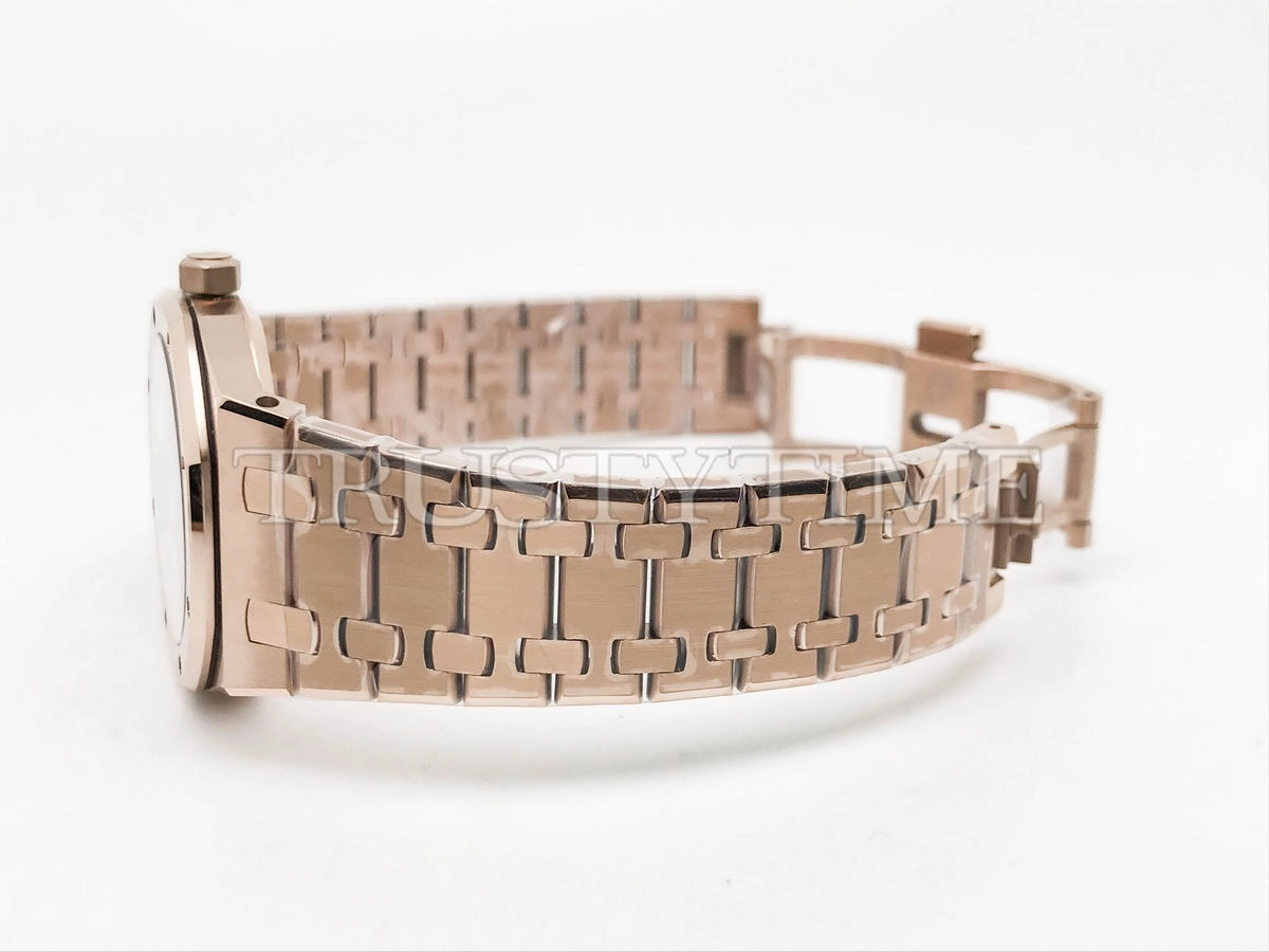 Копия часов Audemars Piguet Royal Oak Ladies 33mm 67650OR.OO.1261OR.01