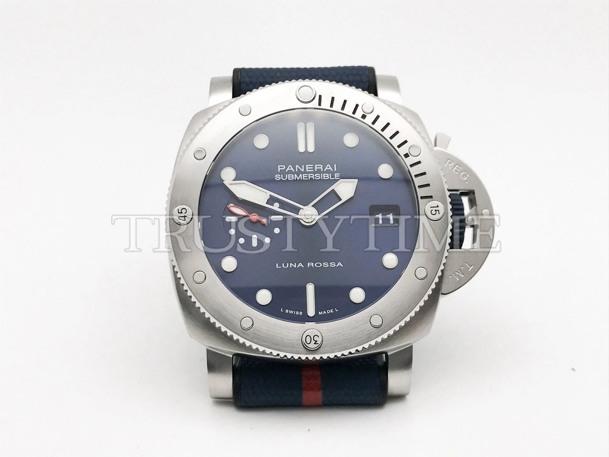 Копия часов Panerai Submersible QuarantaQuattro Luna Rossa 44mm PAM01391