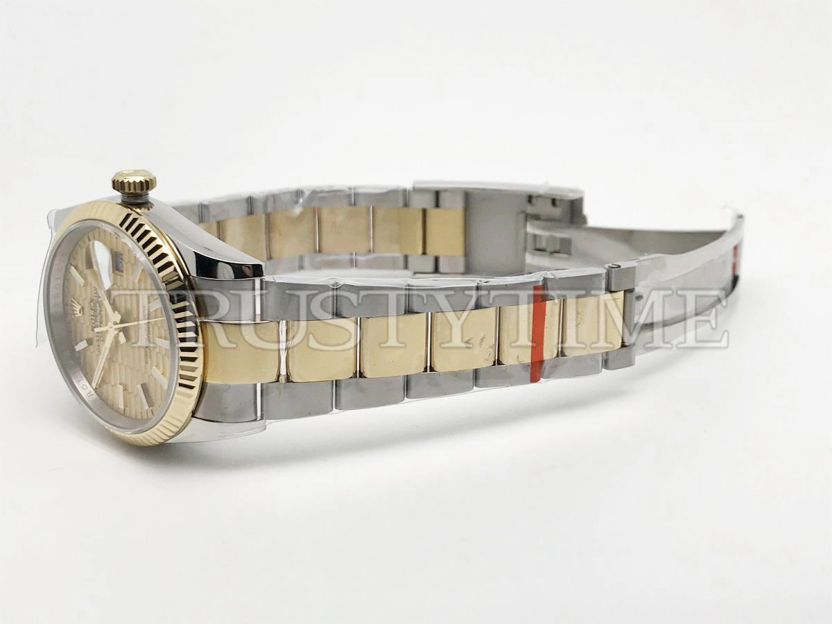 Копия часов Rolex DateJust 36mm 126233-0040