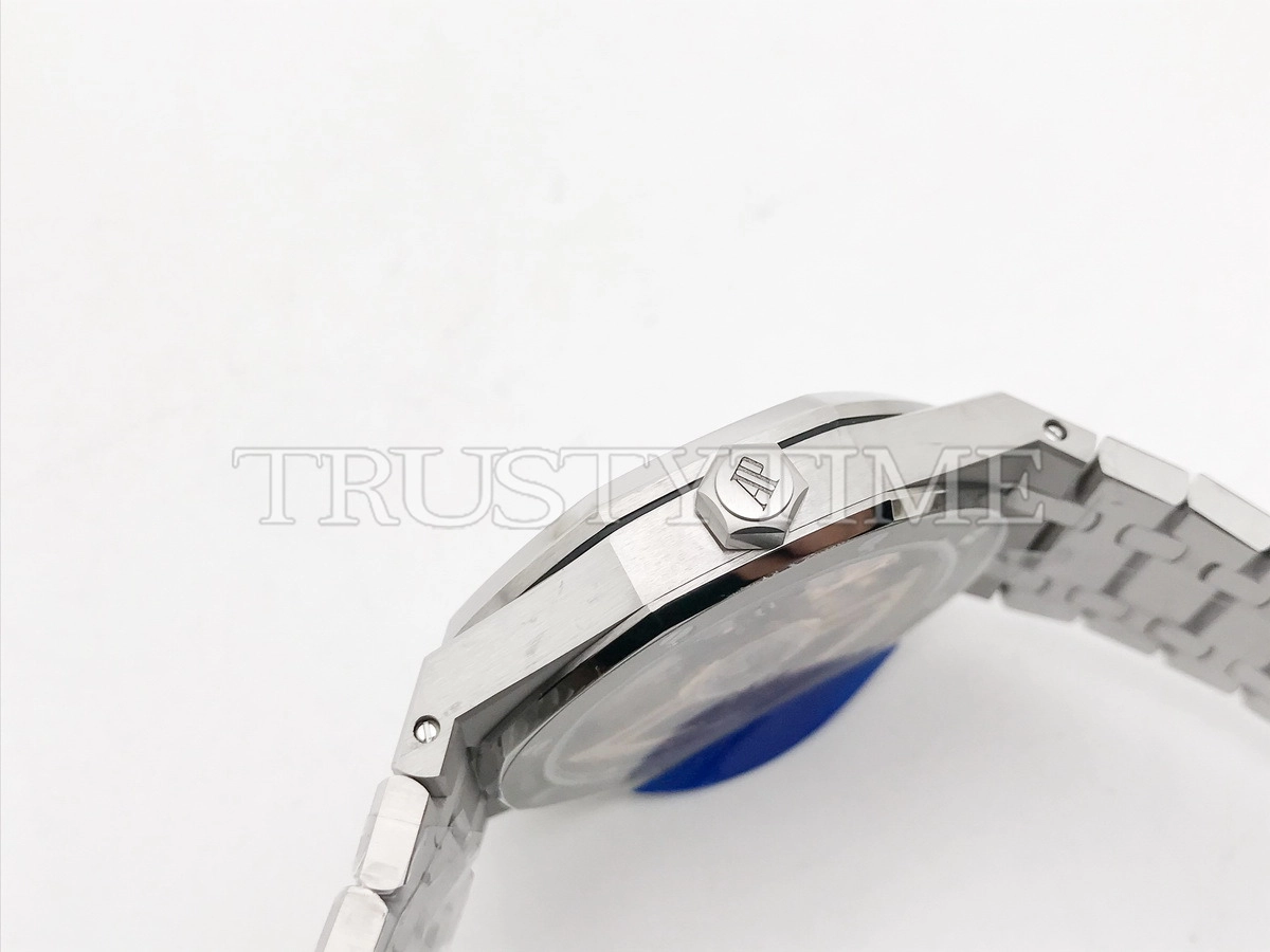 Копия часов Audemars Piguet Royal Oak Selfwinding 15510ST.OO.1320ST.09
