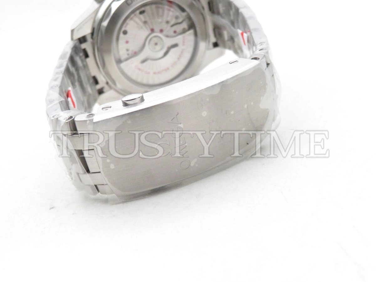 Копия часов Omega Seamaster Diver 300m Co‑Axial Master Chronometer Chronograph 44mm 210.30.44.51.03.001