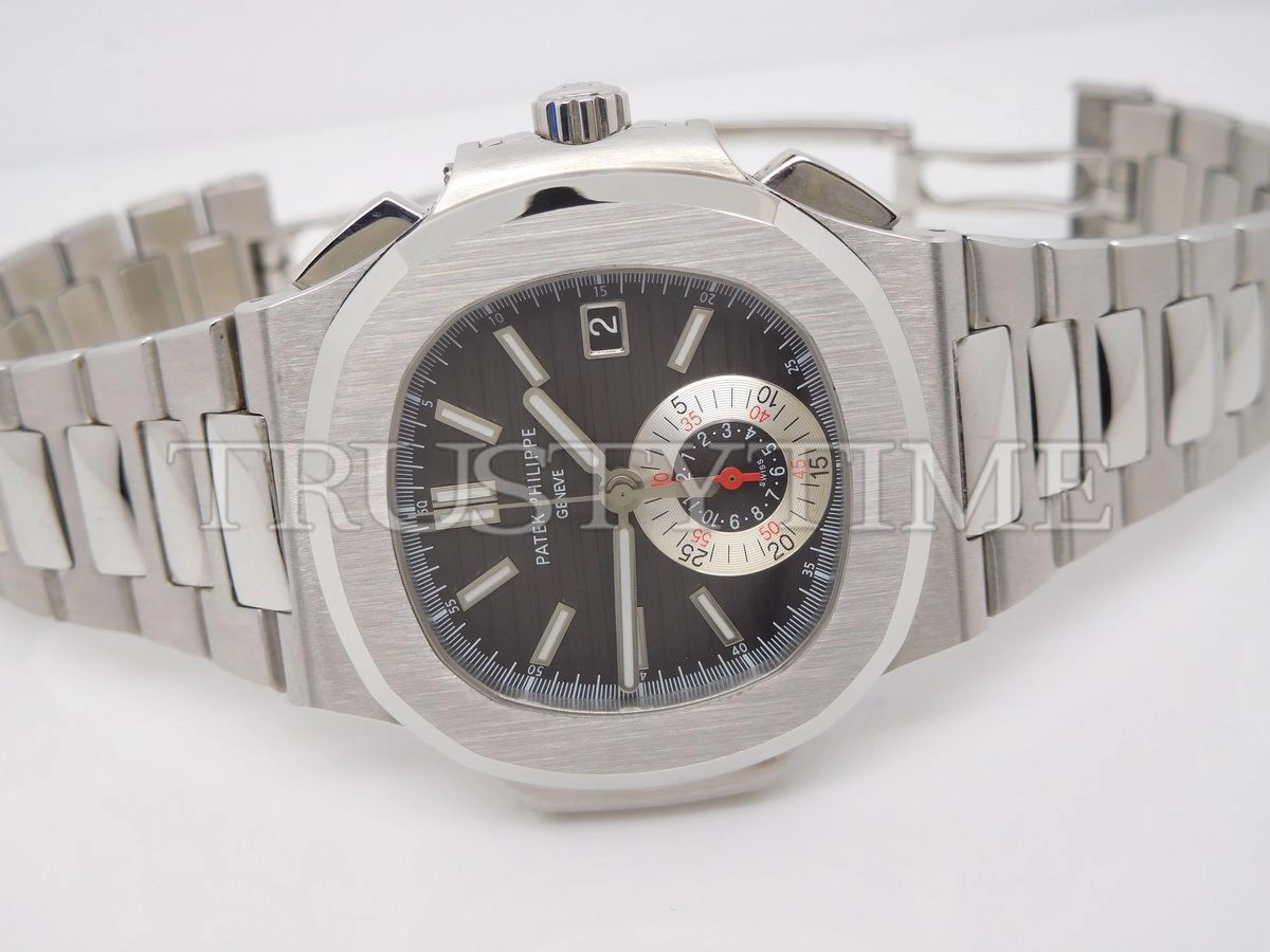 Копия часов Patek Philippe Nautilus Chronograph 40,5mm 5980/1A-014
