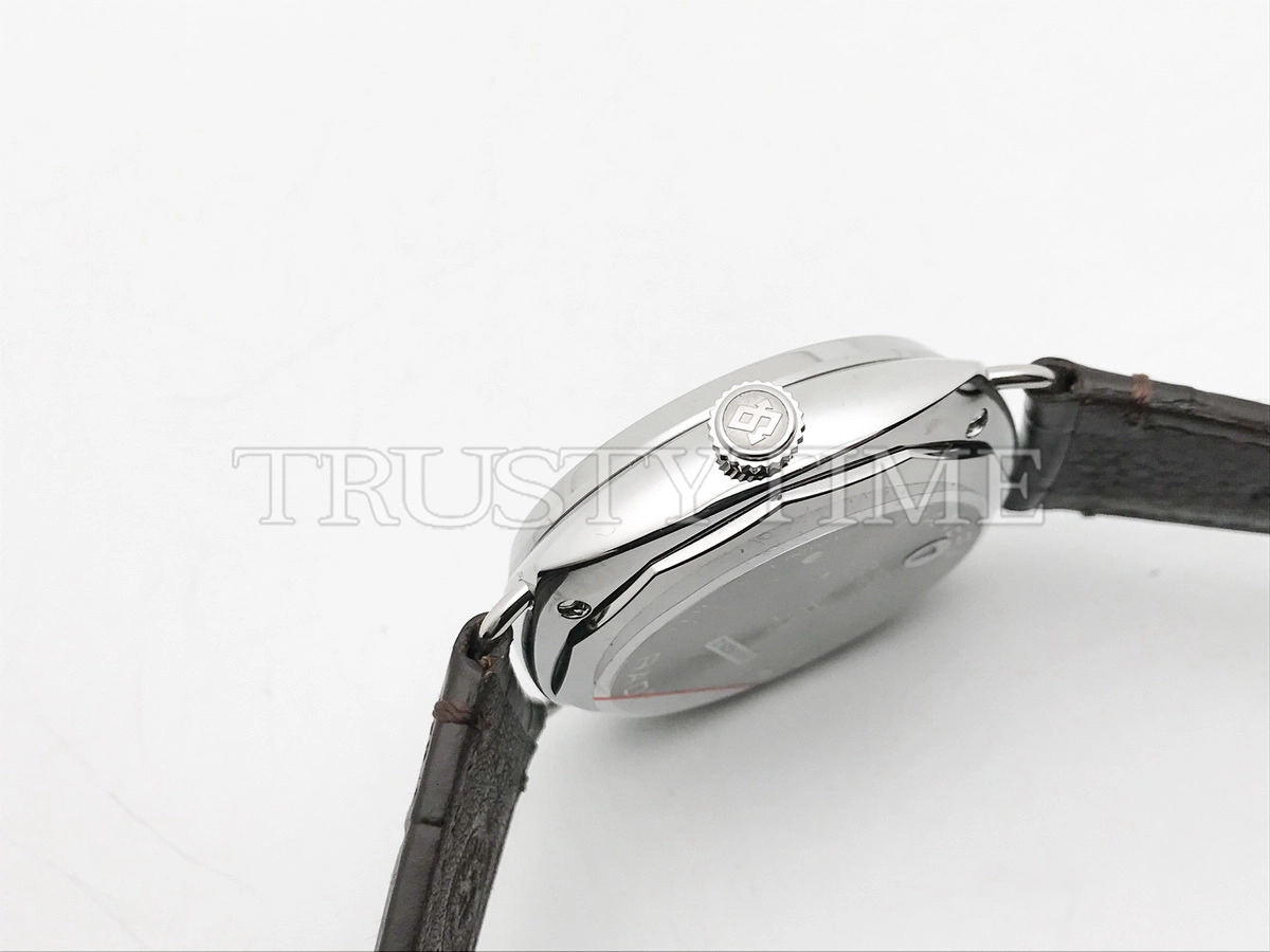 Копия часов Panerai Radiomir Quaranta 40мм PAM01386