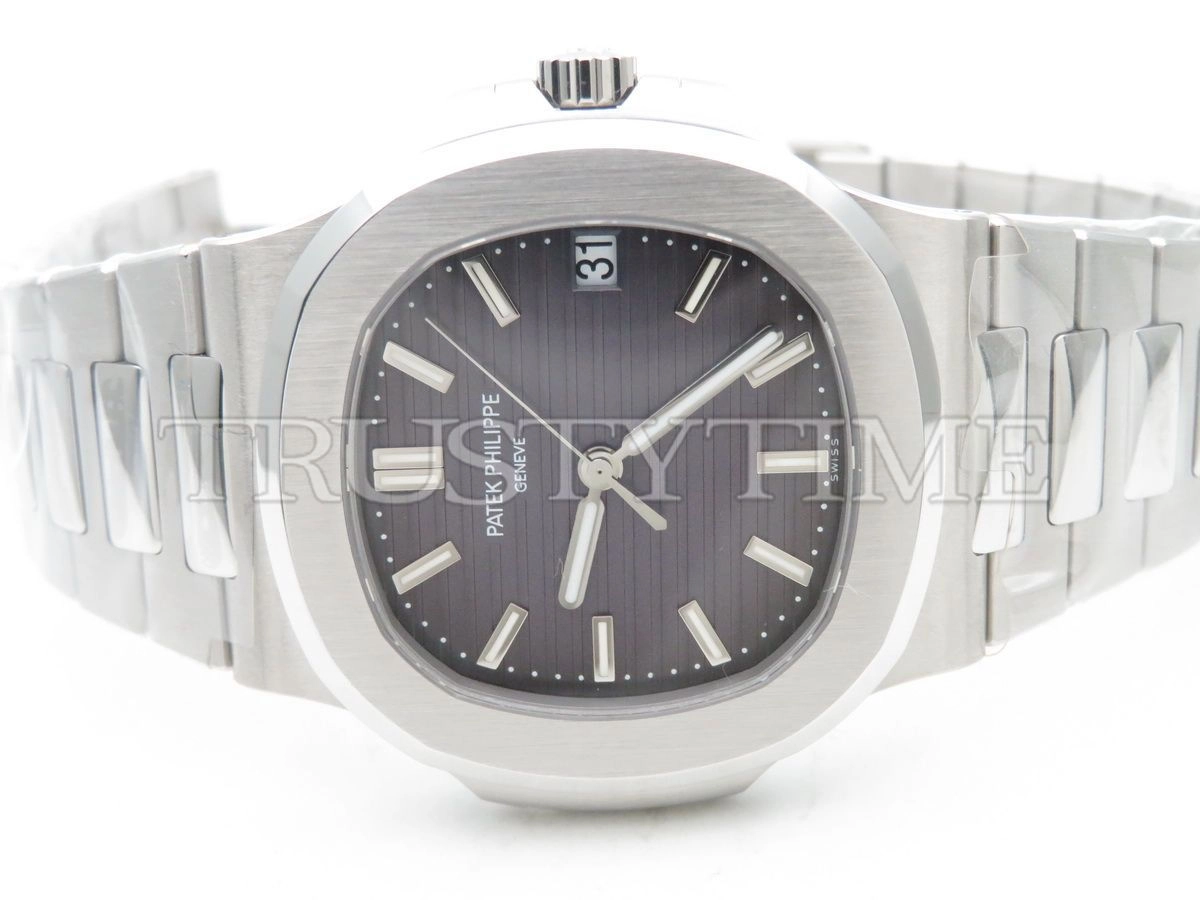 Копия часов Patek Philippe Nautilus 40mm 3711/1G-001