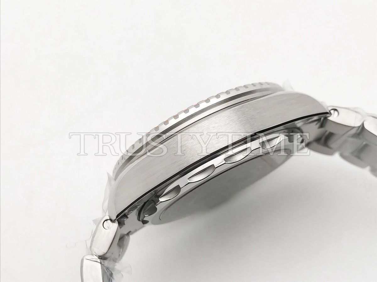 Копия часов Omega Seamaster Planet Ocean 6000m Co‑Axial Master Chronometer 45,5mm 215.30.46.21.06.001
