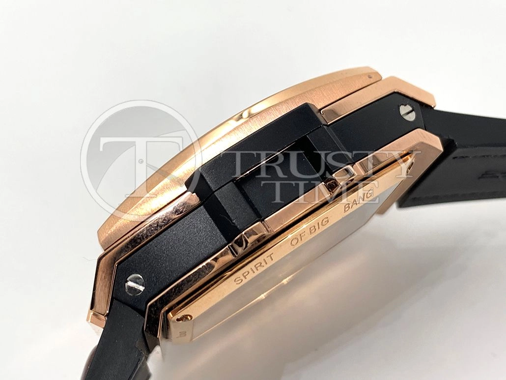 Копия часов Hublot Spirit of Big Bang 45 King Gold 601.OX.0183.LR.1104