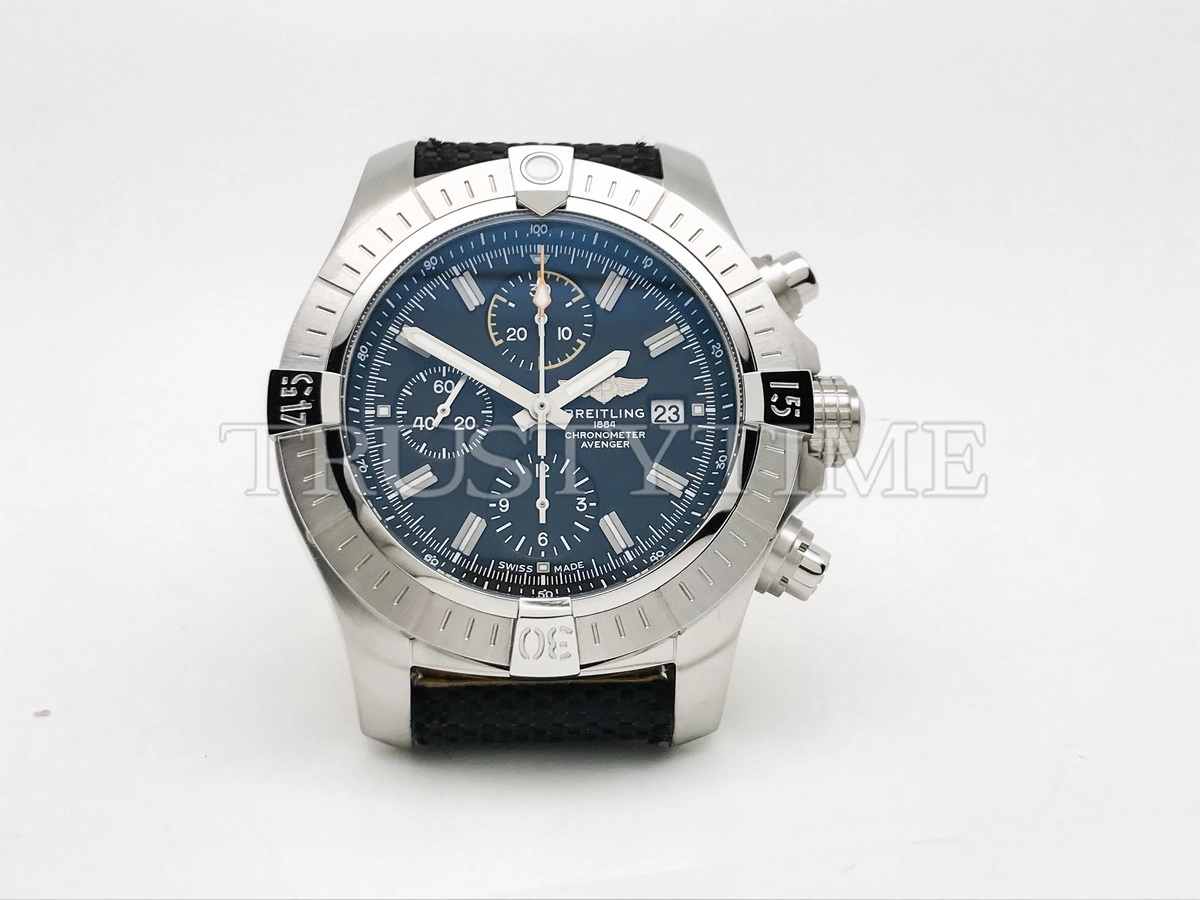 Копия часов Breitling Avenger Chronograph 45 A13317101B1X1