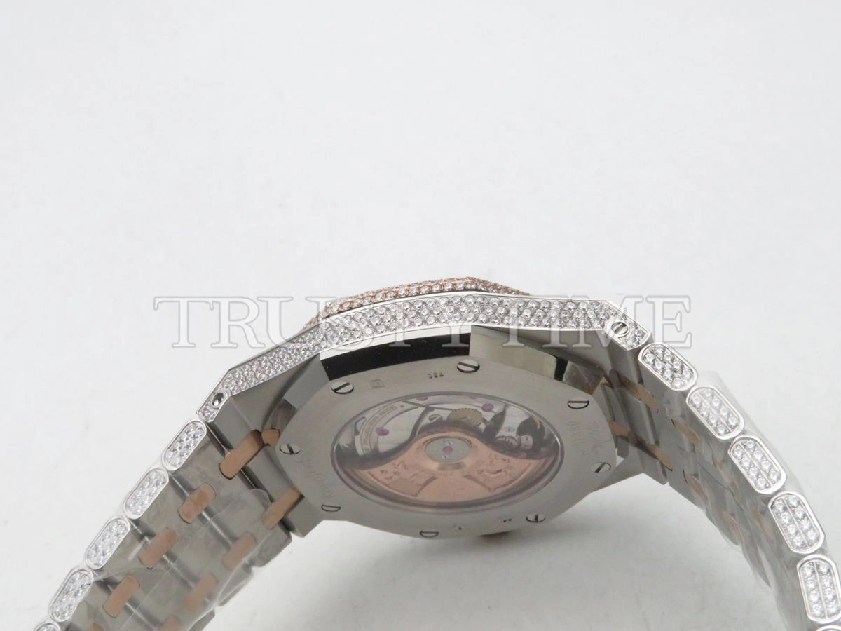 Копия часов Audemars Piguet Royal Oak 15400 Full Diamond
