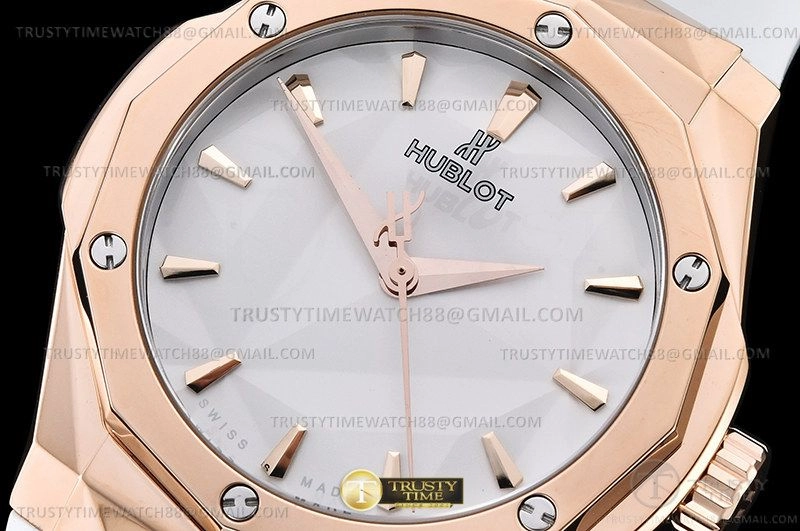 Hublot Classic Fusion Orlinski Titanium Pavé 550.OS.2200.RW.ORL20 Hublot Classic Fusion Orlinski Titanium Pavé 550.OS.2200.RW.ORL20