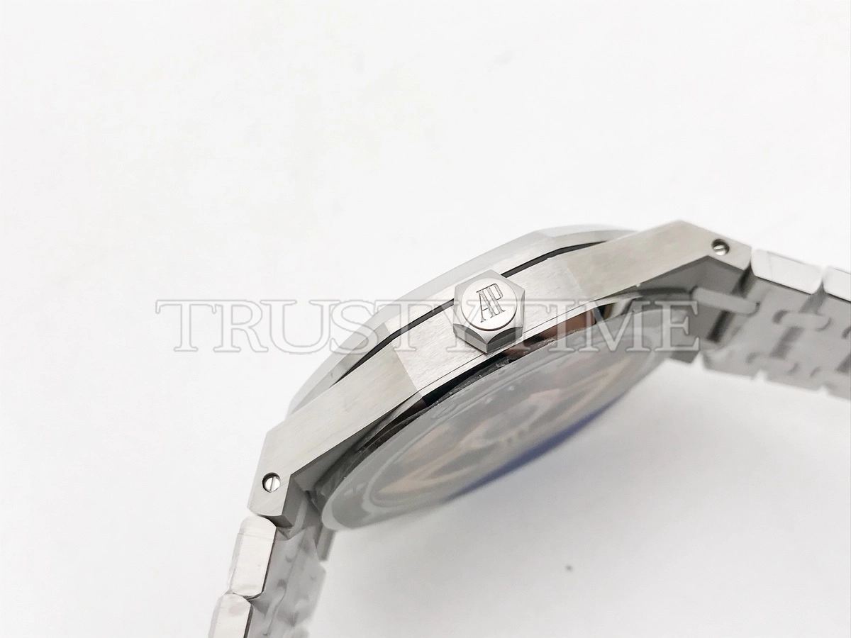 Копия часов Audemars Piguet Royal Oak Selfwinding 15510ST.OO.1320ST.08