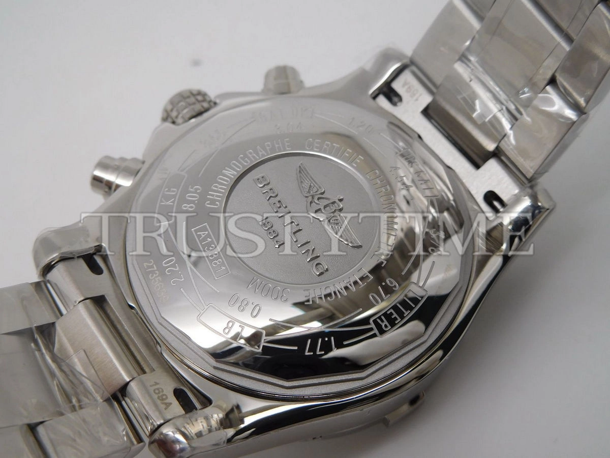 Копия часов Breitling Avenger II Chronograph 43 A13381111C1A1