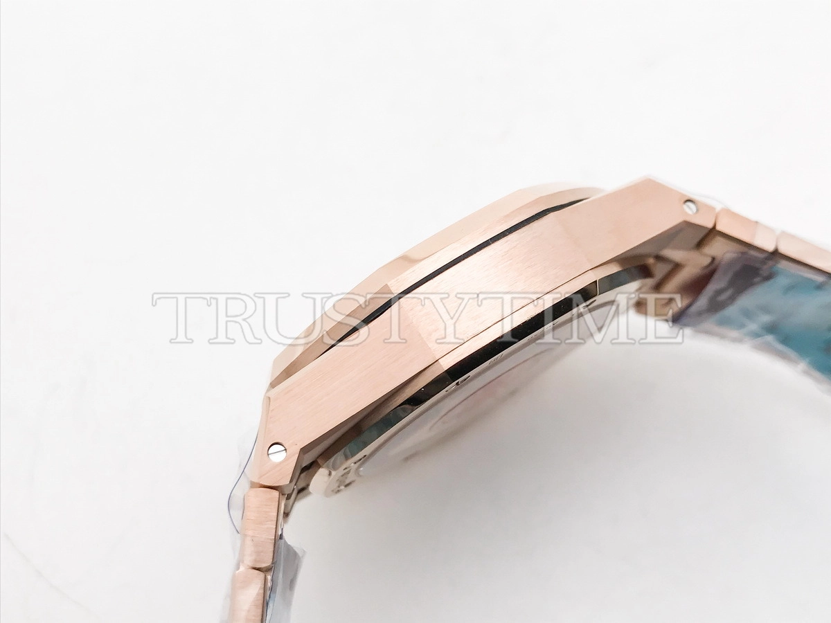 Копия часов Audemars Piguet Royal Oak Selfwinding Chronograph 26240OR.OO.1320OR.08