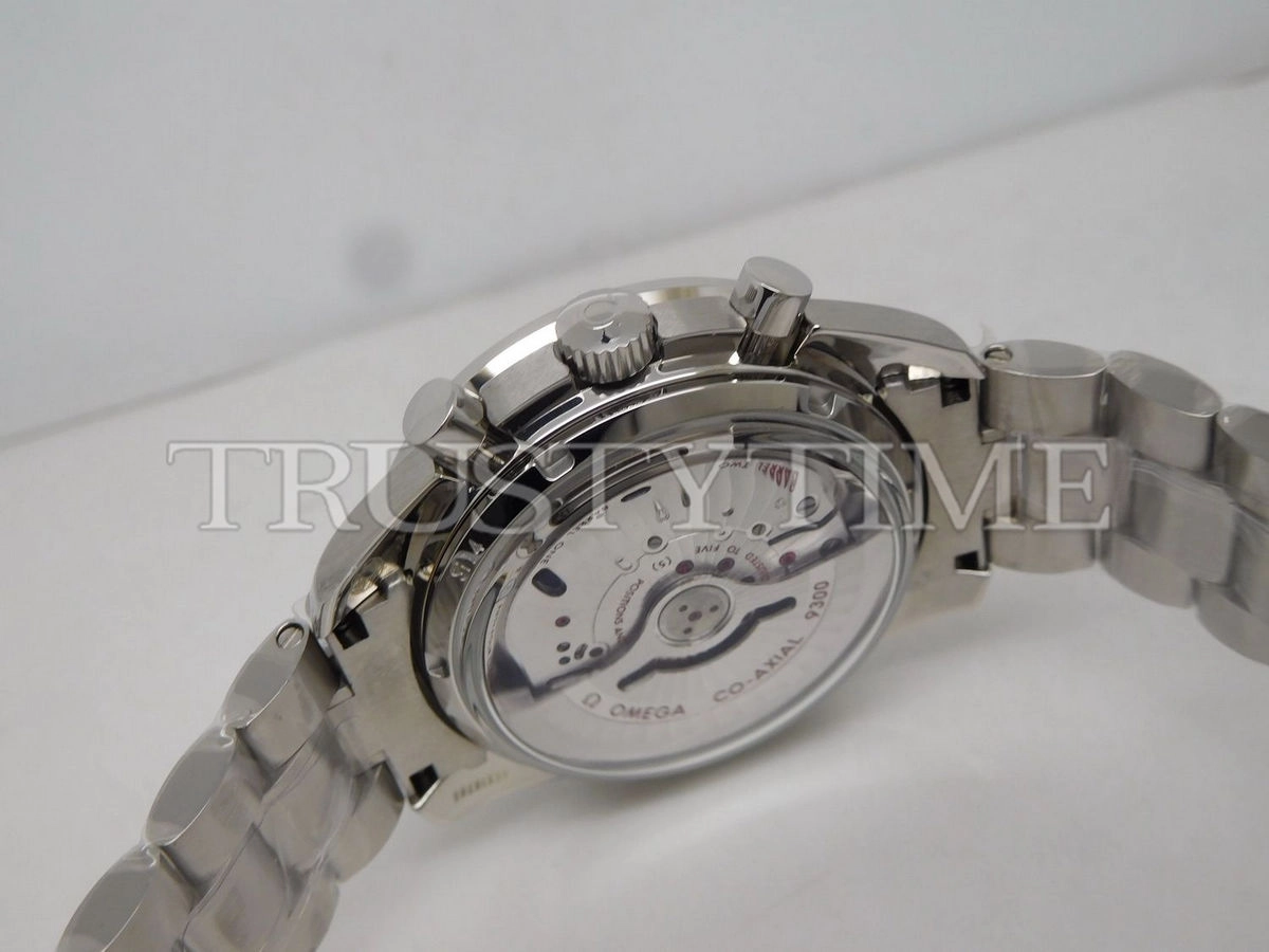 Копия часов Omega Speedmaster Moonwatch Co-Axial Chronograph 44mm 311.30.44.51.01.002
