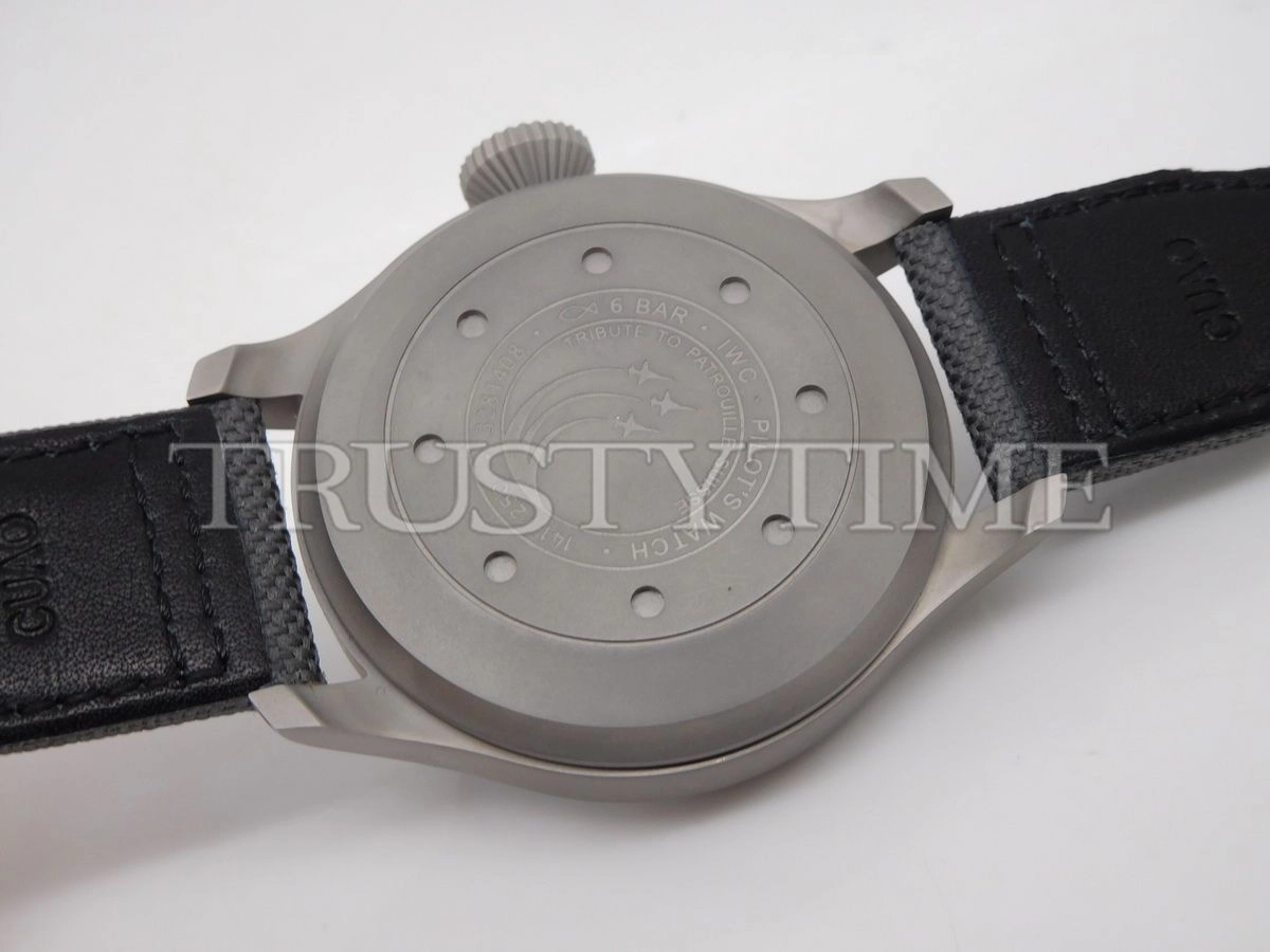 Реплика часов IWC Big Pilot's Watch Edition Patrouille Suisse 46mm IW500910 Арт.IW-0474 Копия часов IWC Big Pilot's Watch Edition Patrouille Suisse 46mm IW500910 Арт.IW-0474