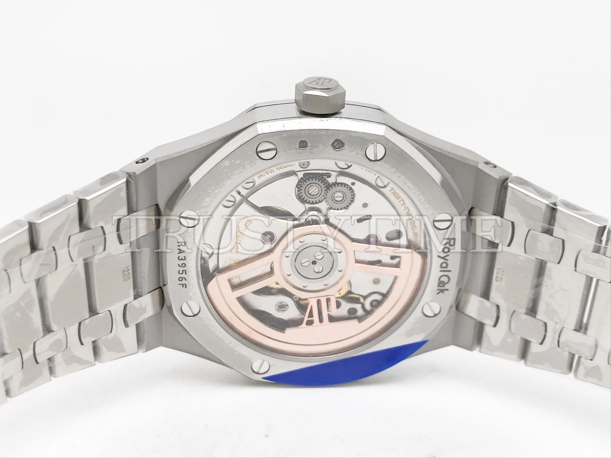 Копия часов Audemars Piguet Royal Oak Selfwinding Special Edition 15510BC.OO.1320BC.02