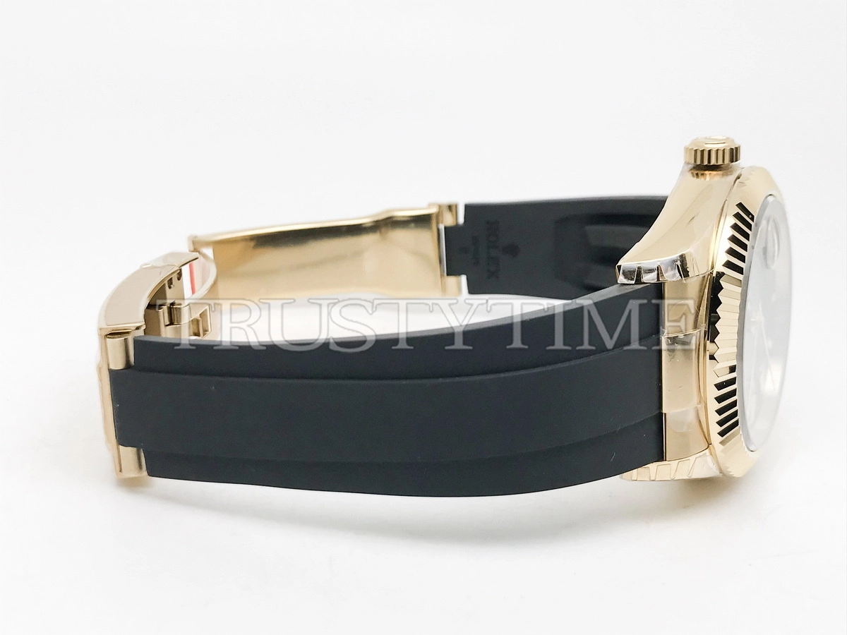 Копия часов Rolex Sky-Dweller 42mm 336238-0004