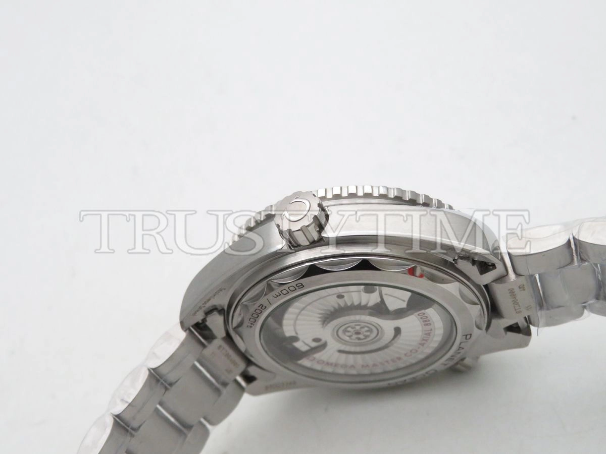 Копия часов Omega Seamaster Planet Ocean 600m Co‑Axial Master Chronometer 39,5 mm 215.30.40.20.04.001