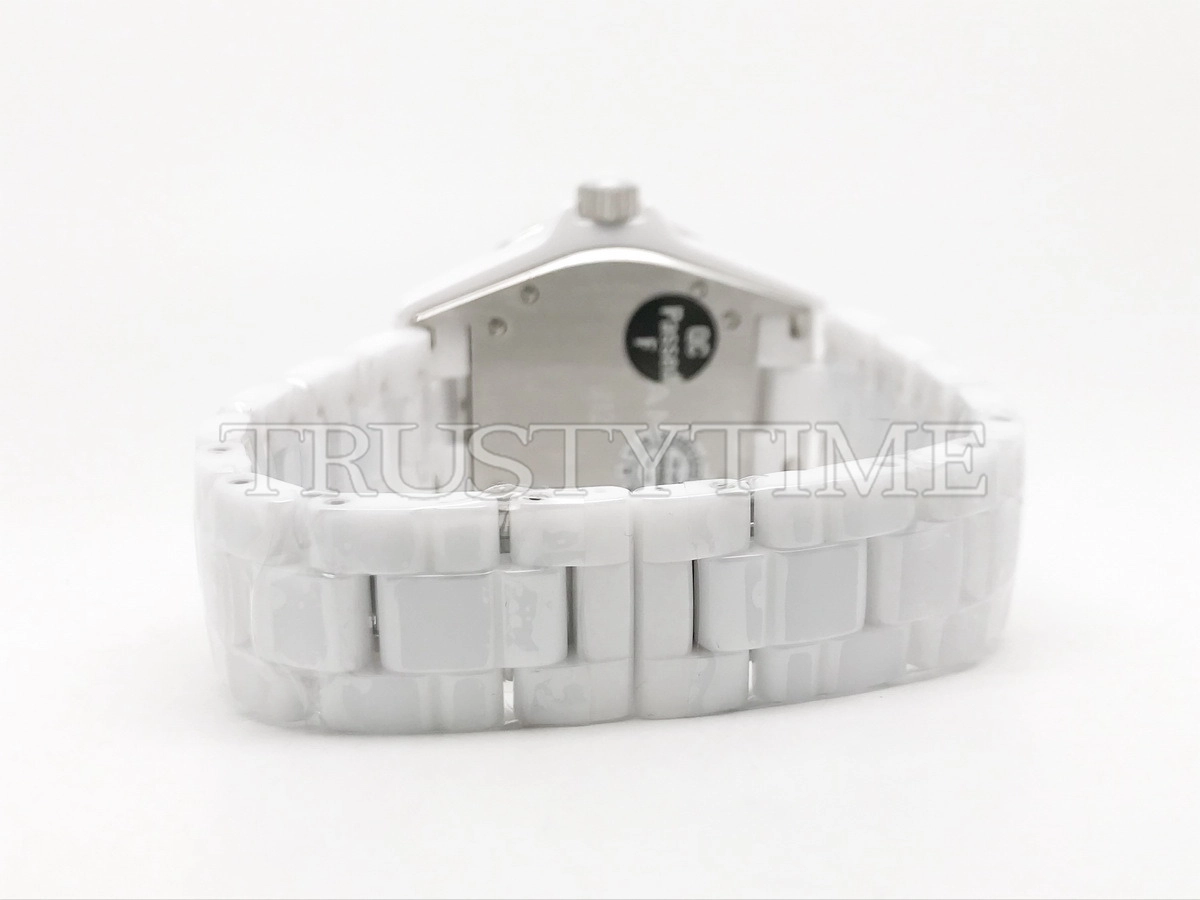 Копия часов Chanel J-12 White Diamond Dial 38 H1629