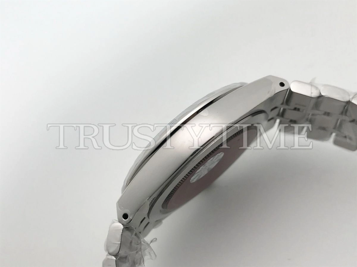 Копия часов Tudor Royal Day-Date 41mm M28600-0001