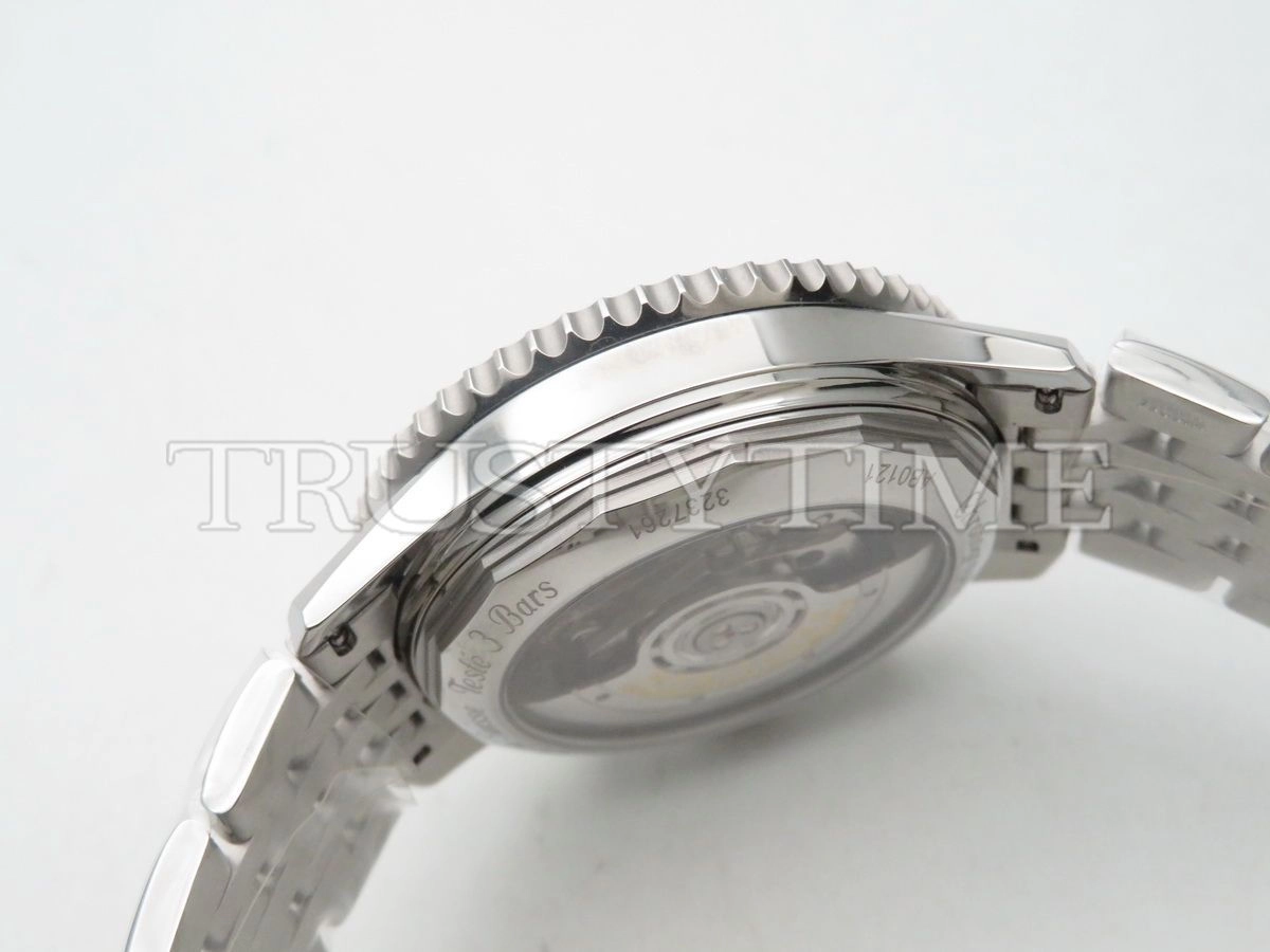 Копия часов Breitling Navitimer B01 Chronograph 43 AB0121211C1A1