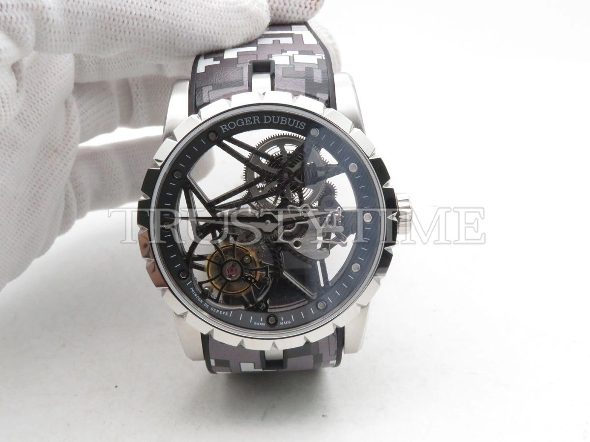Копия часов Roger Dubuis Excalibur Skeleton Flying Tourbillon Grey