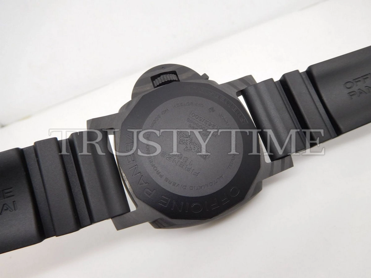 Копия часов Panerai Luminor Submersible 3 Days Automatic Carbotech 47mm PAM00616