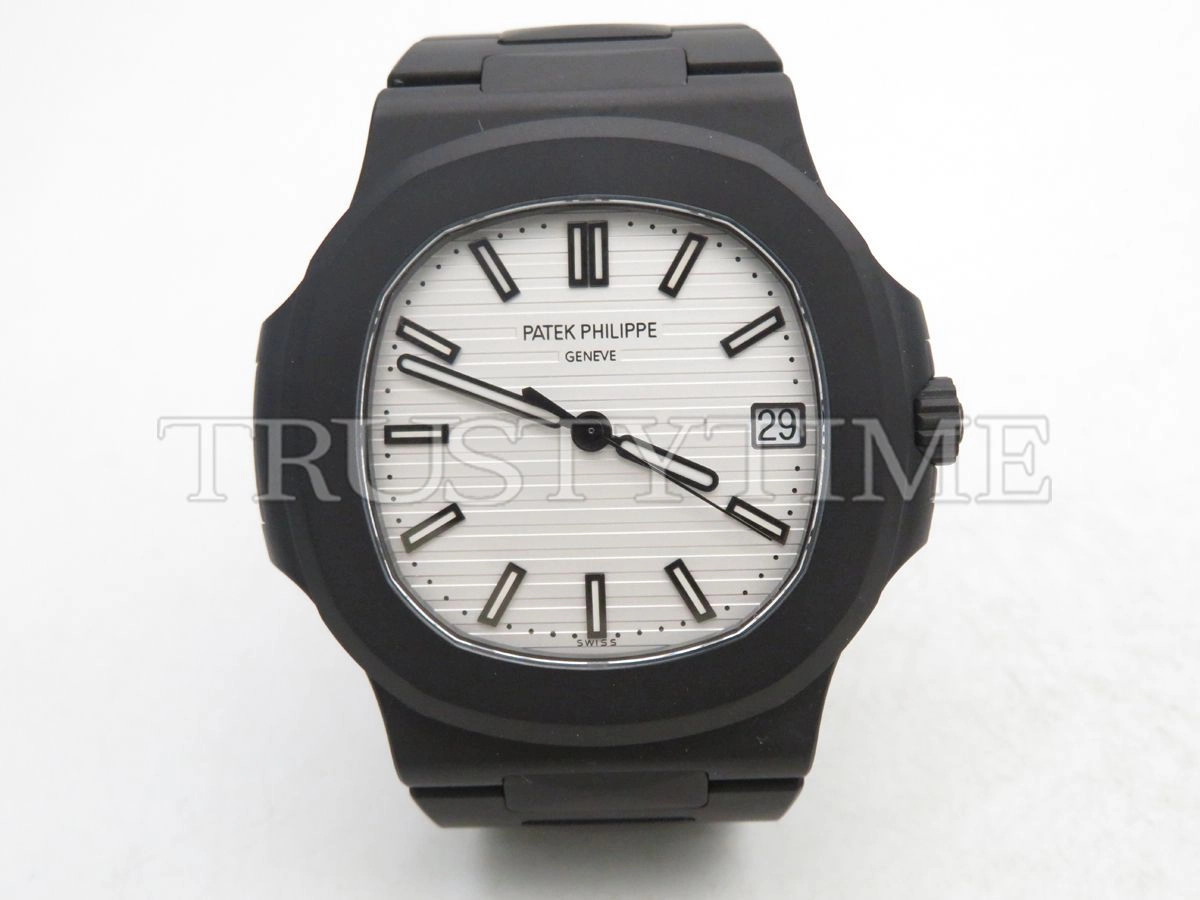 Копия часов Patek Philippe Nautilus MAD Paris Custom 40mm 5711