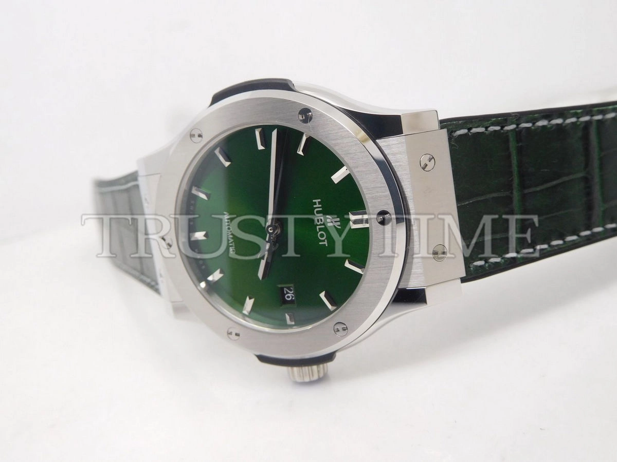 Копия часов Hublot Classic Fusion 42mm 542.NX.8970.LR