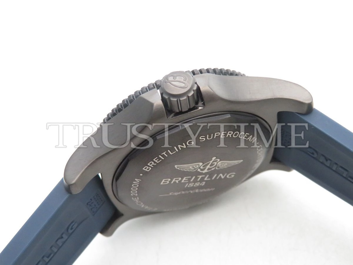 Копия часов Breitling Superocean Automatic 46 M17368D71C1S1