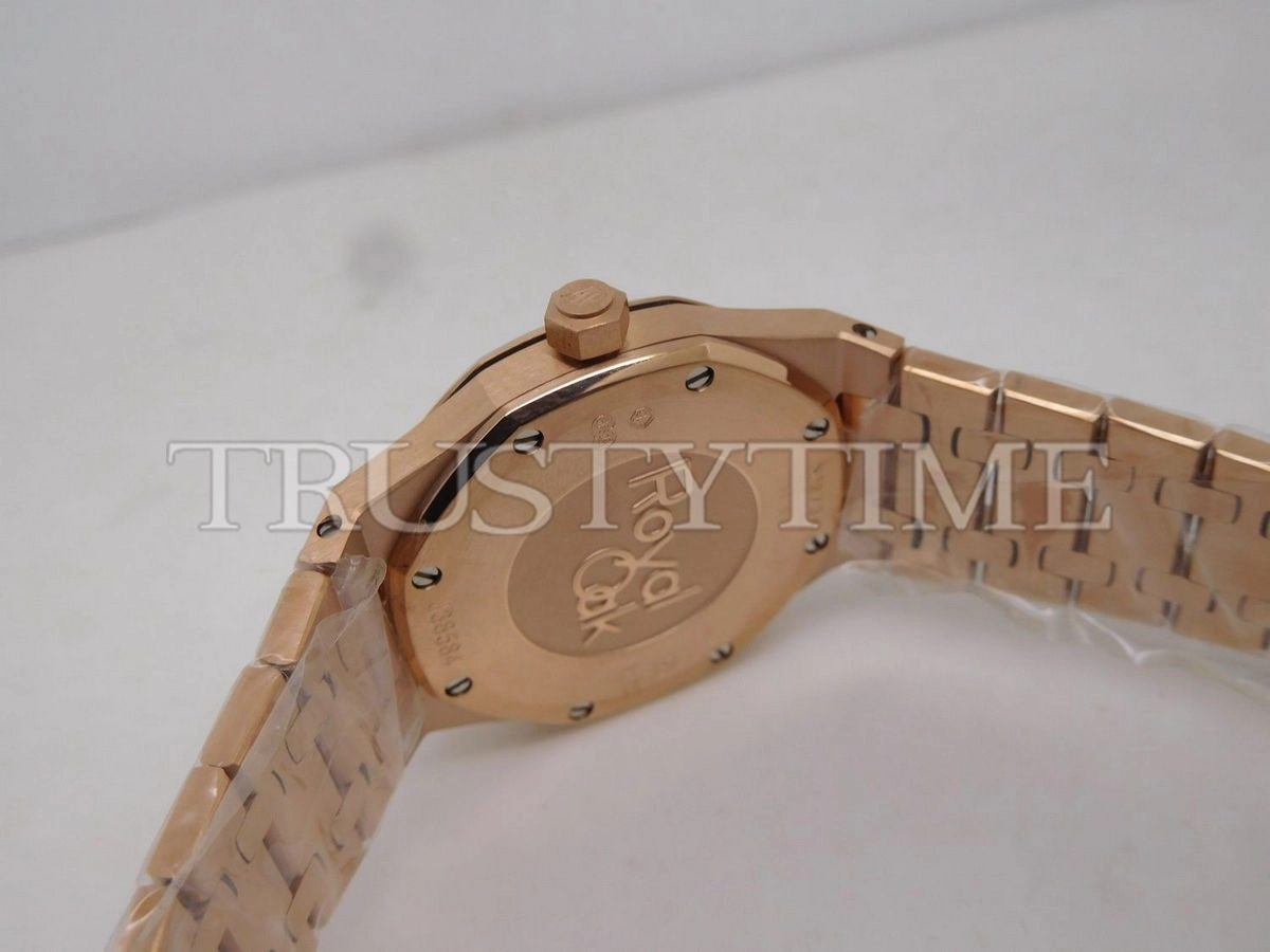 Копия часов Audemars Piguet Royal Oak Frosted 33mm 67653OR.GG.1263OR.02